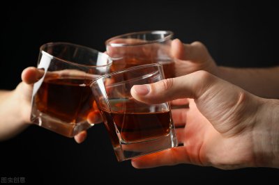 ​解酒方法最快最有效(10个解酒小妙招，帮你快速醒酒，方法简单又实用)