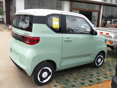 ​五菱宏光mini充一次电多少度（五菱宏光mini充电几度）
