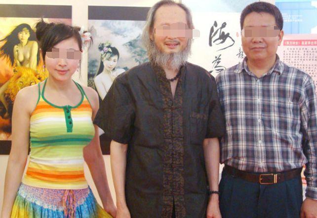 他是中国著名画家 为了艺术，让亲生女儿给自己当“裸模”