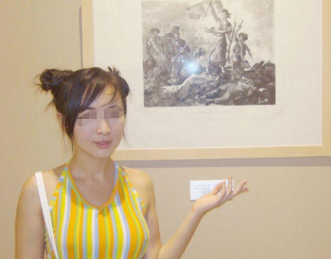 他是中国著名画家 为了艺术，让亲生女儿给自己当“裸模”