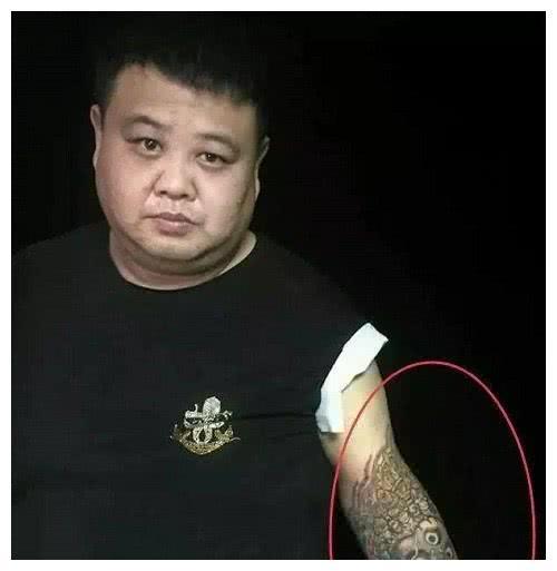 男星纹身：周振南的生命树，孙越的三眼怪，都输给了她的九层塔