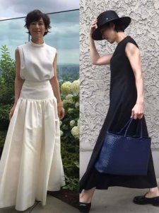 ​55岁铃木保奈美，穿衣不露腿不露肤，仅用基础款演绎优雅时髦气质