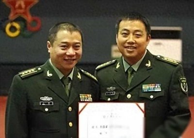 ​乒坛国手王涛：退役荣升少将，感谢蔡振华重用，人到中年更爱发妻