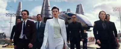 ​《环太平洋2》景甜角色魅力值爆表，堪比《变形金刚4》中的李冰冰