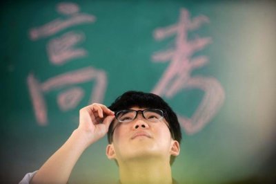 ​高考在即，高科技作弊群魔乱舞，AI监考或将大显神威