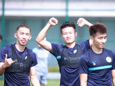 ​大连人队还是踢中甲吧