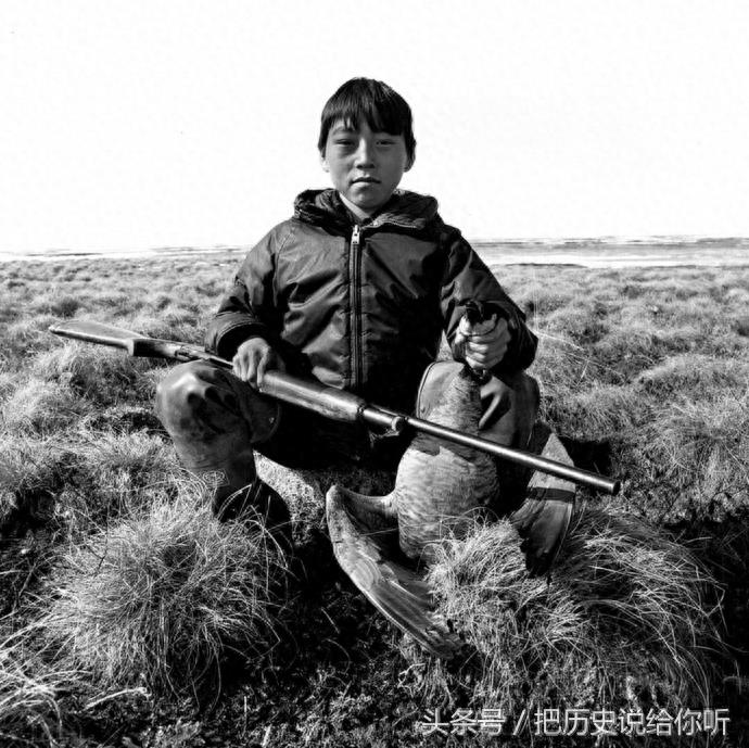 在阿拉斯加这种极寒之地如何生存？这是七十年代爱斯基摩人的生活方式