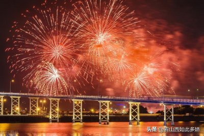 ​国旗背后的故事：国庆升国旗的意义