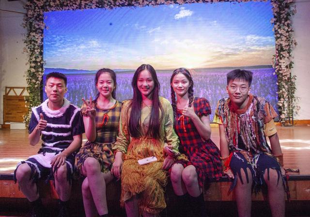 少儿单人舞台剧（阜阳首部大型儿童音乐舞台剧暑假带着孩子一起追梦）(8)