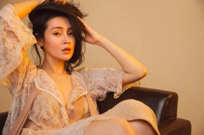 ​于明加：一位魅力四溢的演员