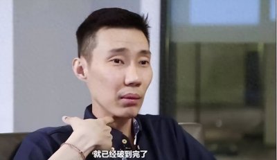​羽坛名将李宗伟 : 36岁喉咙全烂 , 花费近千万续命 , 流泪称抗癌太痛苦