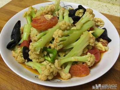 ​家常必备菜小炒菜花，做法简单又下饭，学会了再也不要点外卖了