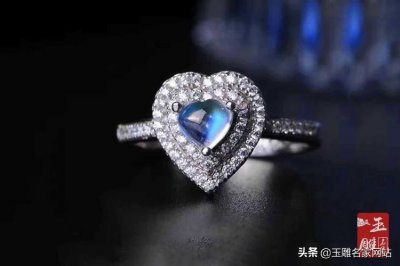 ​月光石的功效与作用是什么？为你解析月光石的功效与作用