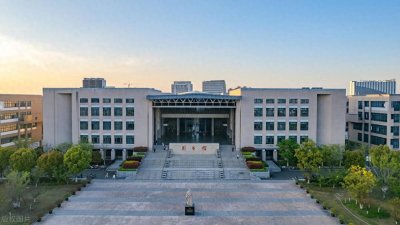 ​中国政法大学排名怎么