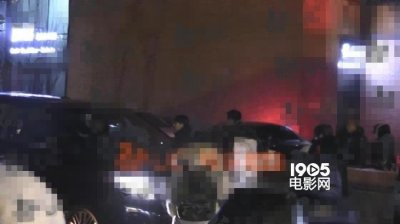 贾乃亮真开始一个人生活?独自吃火锅后别处过夜