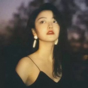 超美的烈焰红唇头像,