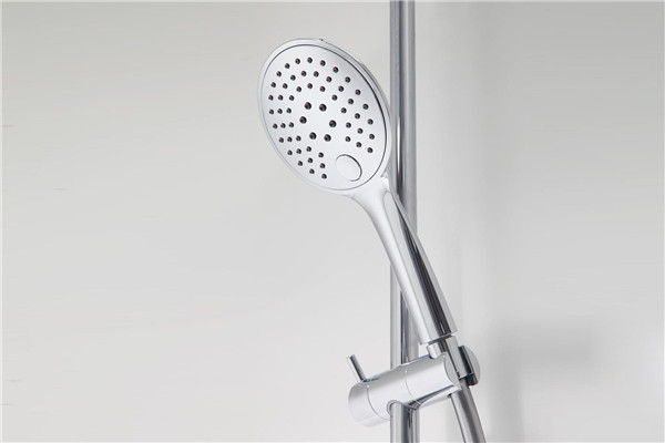 淋浴头关了还滴水怎么回事 如何判断淋浴头是否漏水