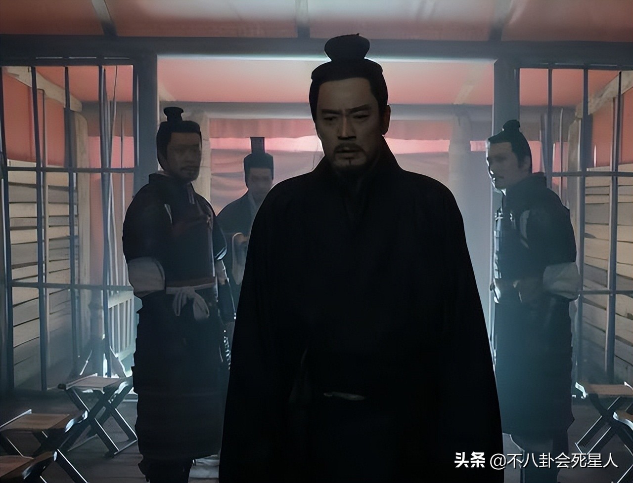 《三国演义》诸葛亮扮演者（三国演义诸葛亮扮演者有哪些）