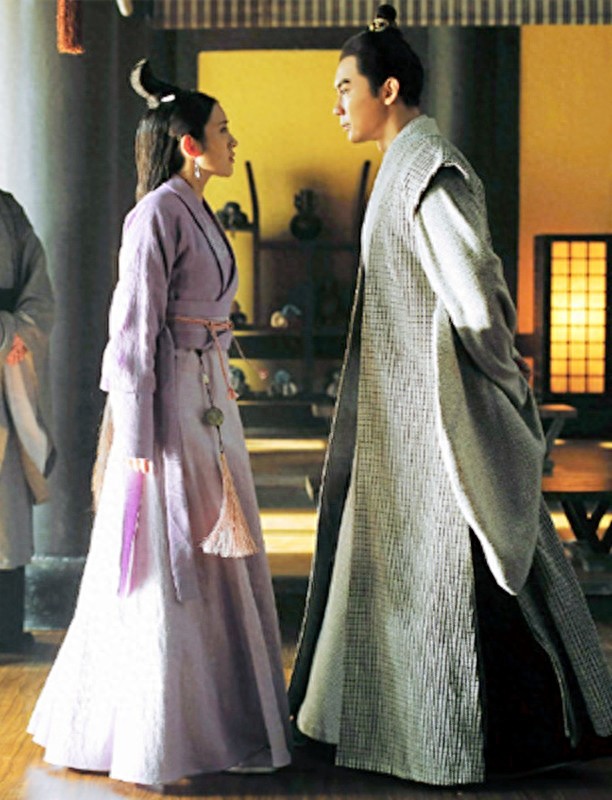 刘涛、吴秀波《军事联盟》剧照，李晨首演一国之君