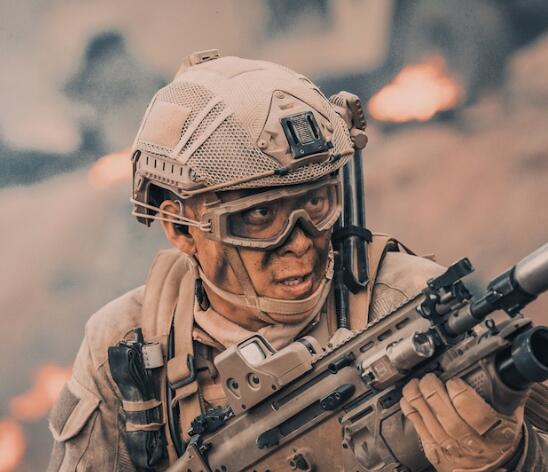 红海行动为什么救邓梅