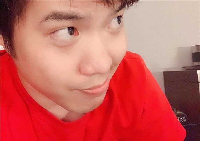 黄毅清家里干什么的 据说黄父是最早在上海青浦造别墅的人