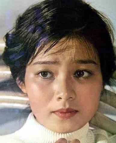 余男的老公叫什么名字 余男的感情生活