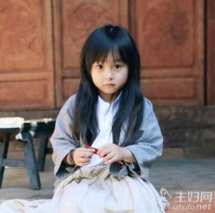 ​刘楚恬妈妈是谁 刘楚恬妈妈照片也是大美女