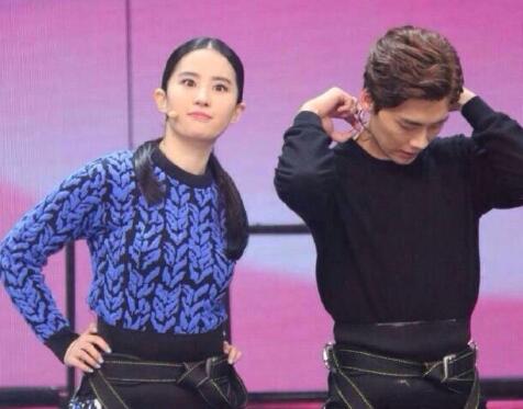 李易峰刘亦菲公布恋情了吗 李易峰的女朋友是谁