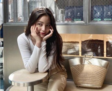 ​欧阳娜娜个人资料(简介,身高,年龄)(欧阳娜娜第一个vlog)