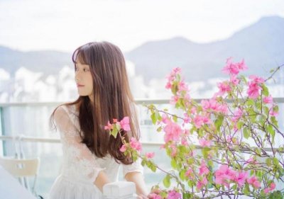 ​小说：她穿越六零年代，成整个生产队第一不会过日子的败家婆娘！