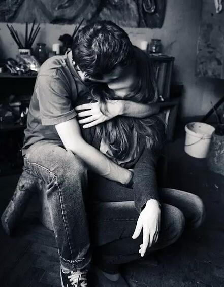 网恋中如何解决与女朋友的吵架问题？