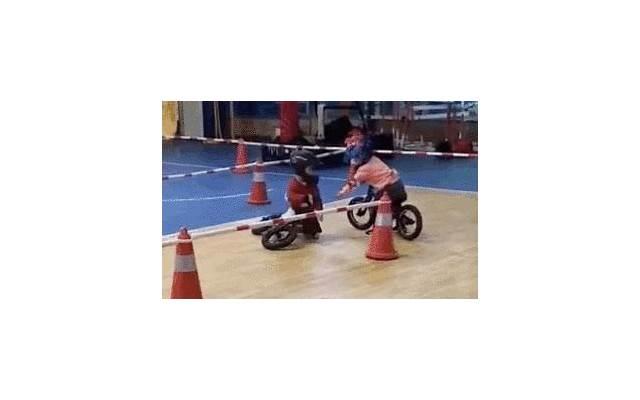  老公在外面找了别的女人，怎么办