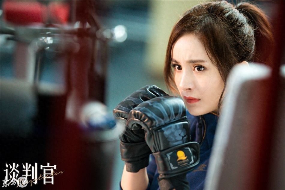 由杨幂、黄子韬领衔主演《谈判官》，演员剧照合集（精彩）