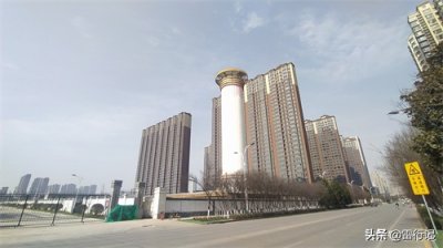 ​西安耗资千万的建筑，人们称之为“除霾塔”，堪称全球唯一