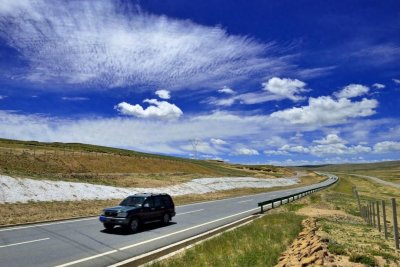 ​青海共玉高速！中交集团参建的世界首条高海拔冻土区高速公路