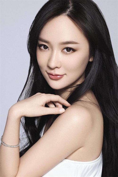 李小璐的闺蜜,“泰迪姐妹团”成员,最会赚钱的是五妹和七妹