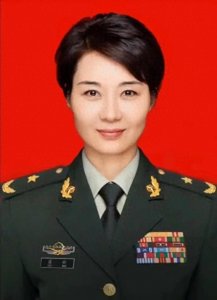 ​中国“霸王花”雷敏，任西藏总队副司令员，最后却嫁给一个保安