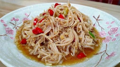 ​教你营养好吃的爆炒金针菇，简单炒一炒，美味下饭，孩子快馋哭了