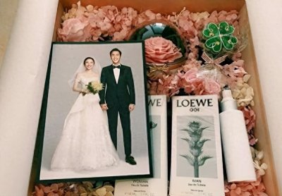 ​张若昀唐艺昕婚纱照曝光！中式国风礼服清新风比刘诗诗凤褂还唯美