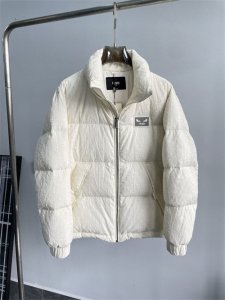 ​芬迪 Fendi “小怪兽”羽绒服巅峰之作