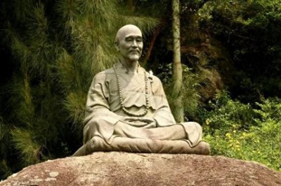 ​弘一法师：从才子到高僧，他的故事为何感动了无数人？