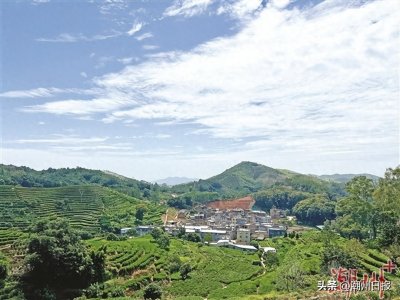 ​在闽粤交界，有一座1