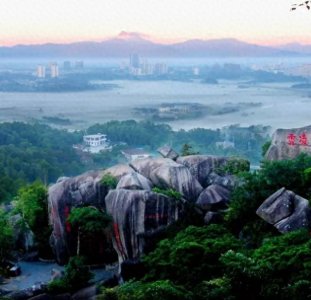 ​万宁，一座魅力之城