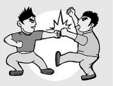 ​厦门学生因臭袜被打骨