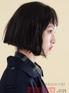 ​减龄直发波波头图片 日