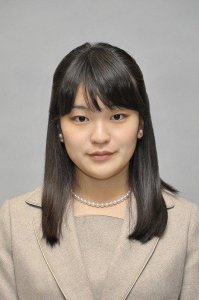 ​皇室公主纷纷逃离，高