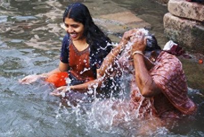 ​印度恒河，脏乱差？它